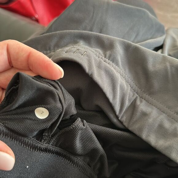 Men’s Lululemon Large leggings - Picture 3 of 3